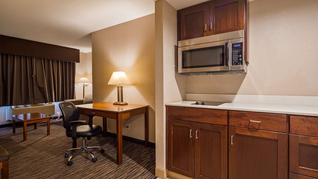 King Kitchenette Suite