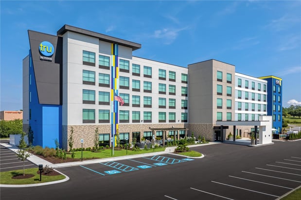 Images Tru by Hilton Cleveland