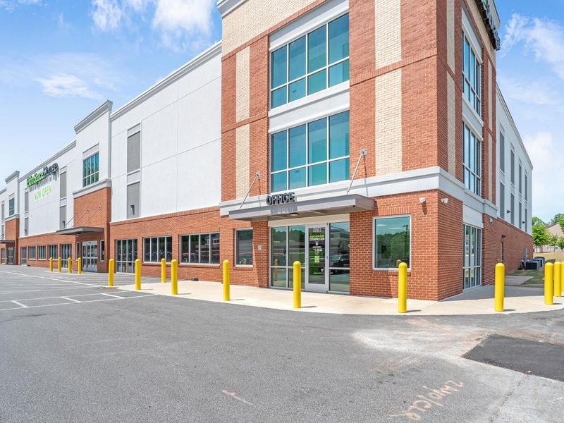Beauty Image - Extra Space Storage at 6018 Covington Hwy, Decatur, GA 30035