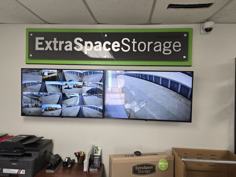 Images Extra Space Storage