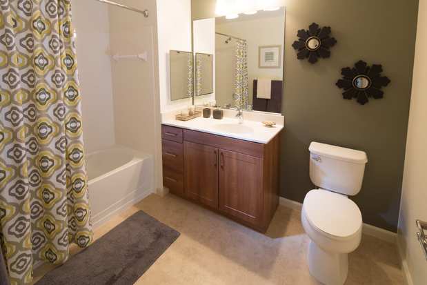 Images Merion Stratford Apartment Homes