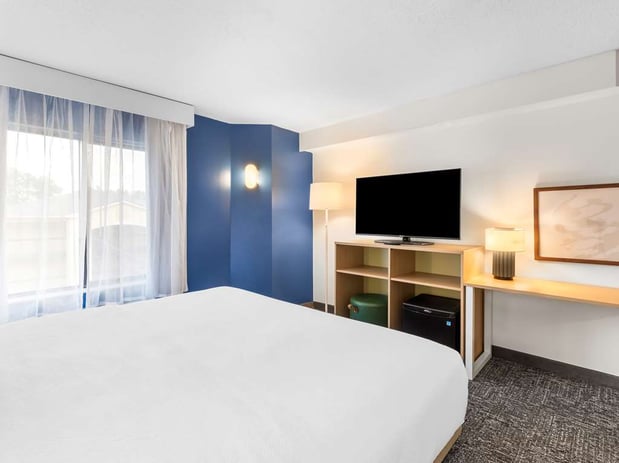 Images Spark by Hilton Augusta