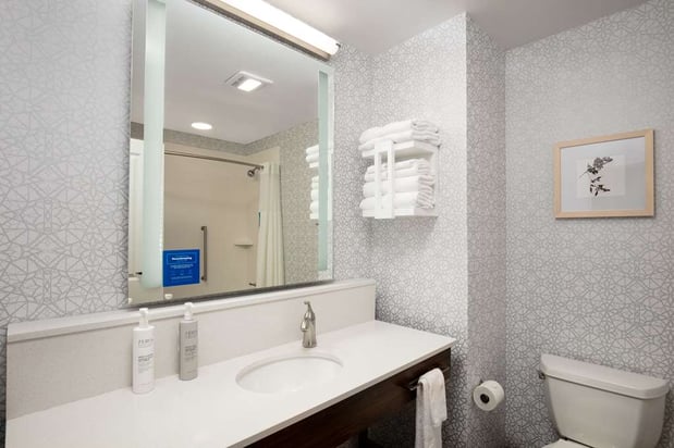 Images Hampton Inn by Hilton Green Bay Stadium