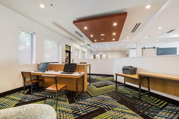 Images Holiday Inn Express Naperville by IHG