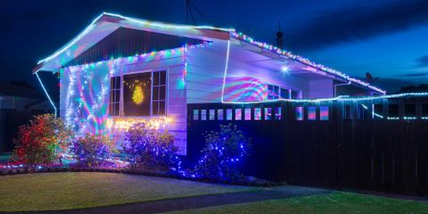 5 Benefits of Letting Professionals Do Your Home's Holiday Lights Sharp Lawn Inc. Nicholasville (859)253-6688