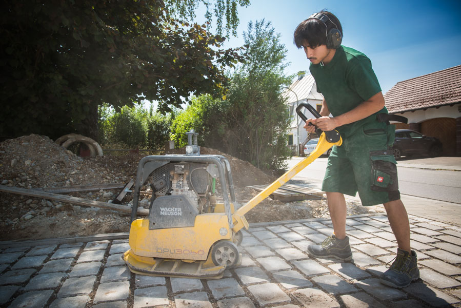 Goldwerk Garten- und Landschaftsbau in Putzbrunn, Keferloher-Markt-Straße 19 in Putzbrunn