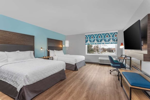 Images Tru by Hilton Janesville