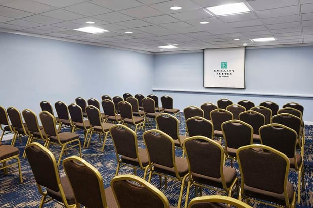 Images Embassy Suites by Hilton Alexandria Old Town
