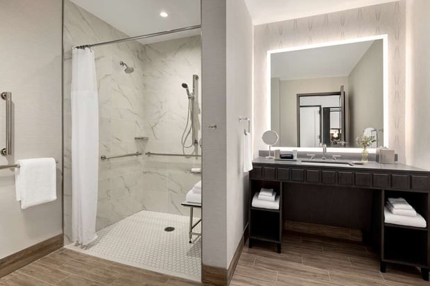 Images Valley Hotel Homewood Birmingham, Curio Collection by Hilton