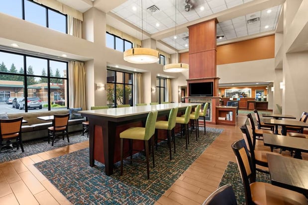 Images Hampton Inn & Suites Burlington