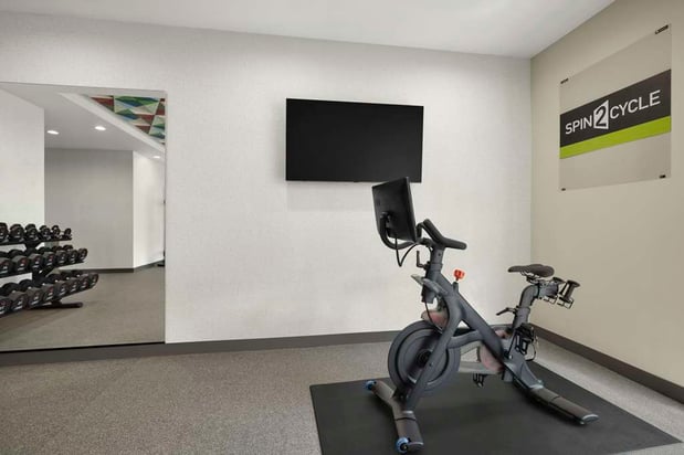 Images Home2 Suites by Hilton San Juan