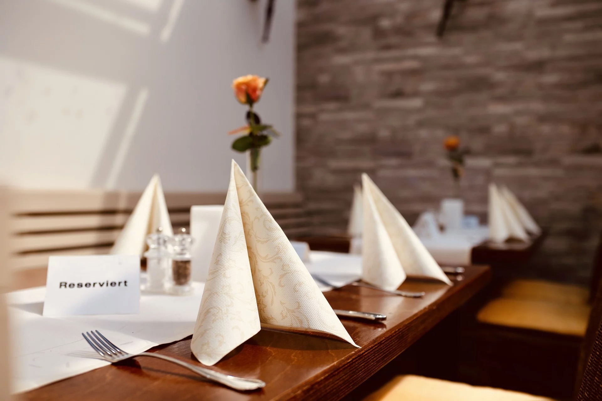 Hotel Restaurant Zagreb, Bergisch Gladbacher Str. 580 in Köln