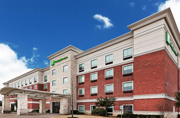 Images Holiday Inn & Suites McKinney - N Allen by IHG