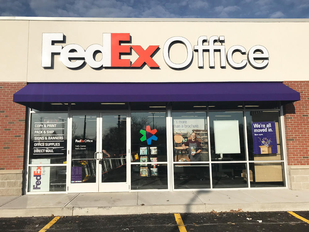 Exterior photo of FedEx Office location at 628 S Main St\t Print quickly and easily in the self-service area at the FedEx Office location 628 S Main St from email, USB, or the cloud\t FedEx Office Print & Go near 628 S Main St\t Shipping boxes and packing services available at FedEx Office 628 S Main St\t Get banners, signs, posters and prints at FedEx Office 628 S Main St\t Full service printing and packing at FedEx Office 628 S Main St\t Drop off FedEx packages near 628 S Main St\t FedEx shipping near 628 S Main St