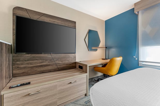 Images Holiday Inn Express Pittsburgh E - Waterfront Dr by IHG