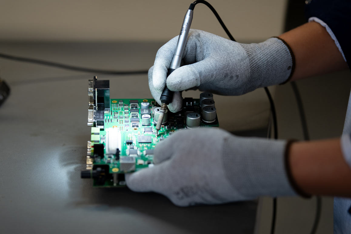 Images FRONTSIDE Electronics AB