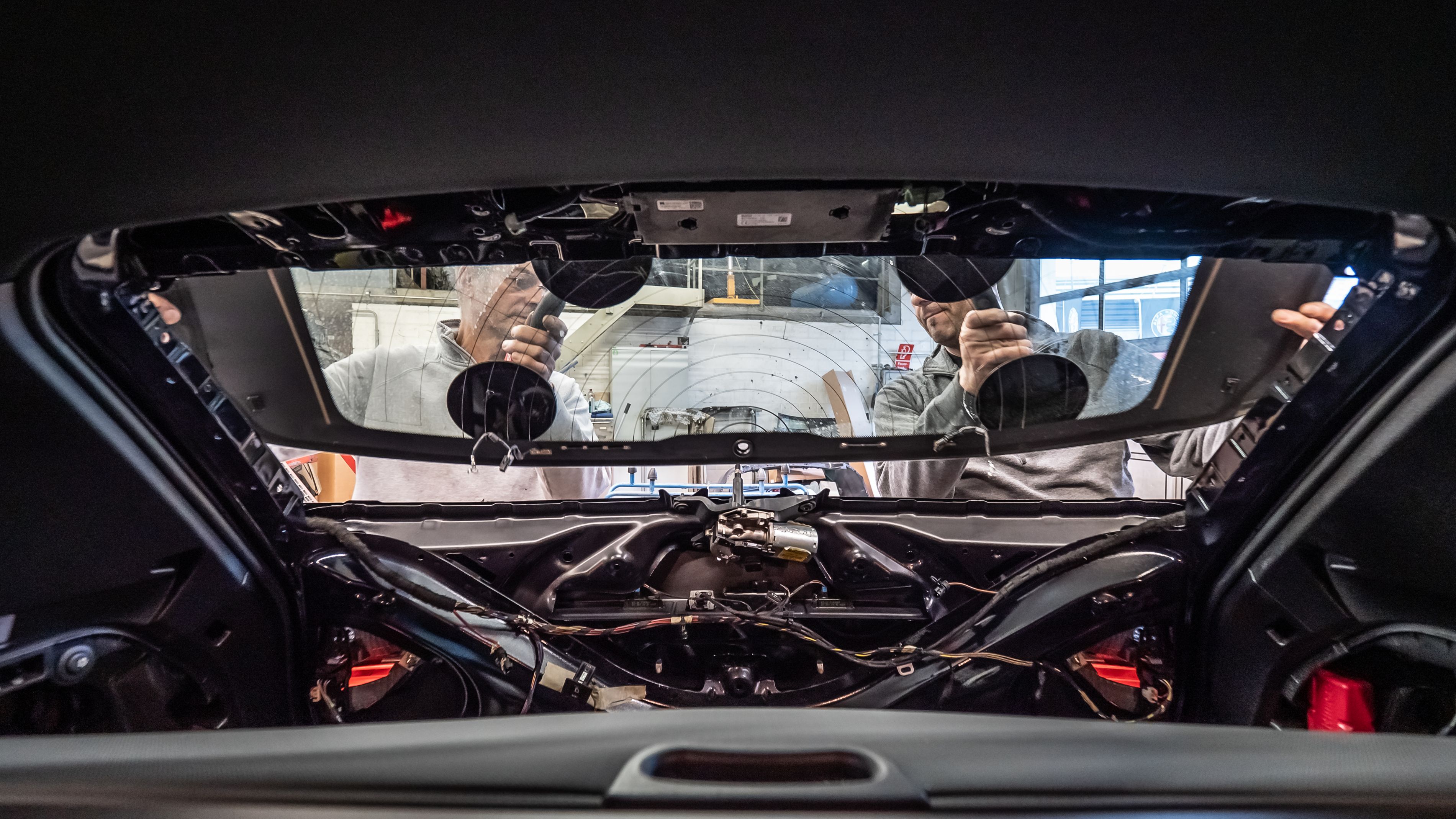 Bilder CARROSSERIE & AUTOSPRITZWERK VICARI AG