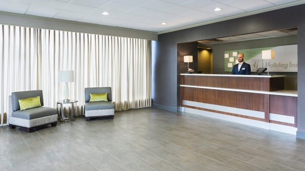 Images Holiday Inn Cincinnati-Riverfront by IHG