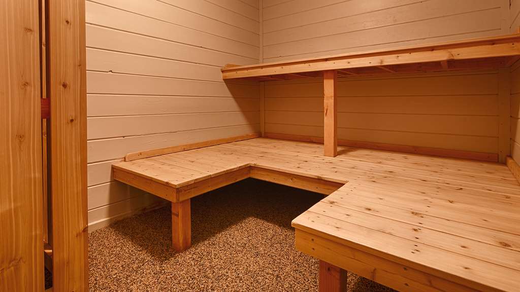 Come relax in our hot sauna. Best Western Ambassador Inn & Suites Wisconsin Dells (608)254-4477
