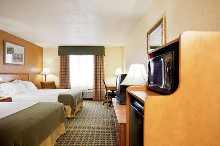Images Holiday Inn Express & Suites Hesperia, an IHG Hotel