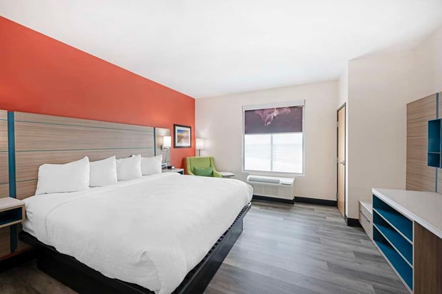 Images Best Western Plus Executive Residency Carlsbad Hotel