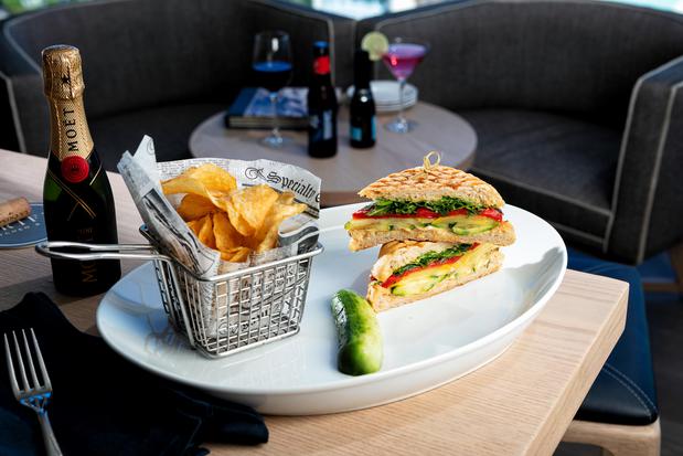 Images Drift Kitchen & Bar - Lido Beach Resort