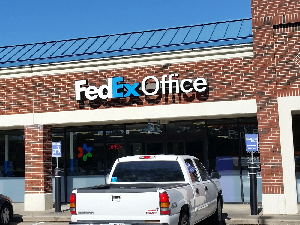 Exterior photo of FedEx Office location at 495 Bay Area Blvd\t Print quickly and easily in the self-service area at the FedEx Office location 495 Bay Area Blvd from email, USB, or the cloud\t FedEx Office Print & Go near 495 Bay Area Blvd\t Shipping boxes and packing services available at FedEx Office 495 Bay Area Blvd\t Get banners, signs, posters and prints at FedEx Office 495 Bay Area Blvd\t Full service printing and packing at FedEx Office 495 Bay Area Blvd\t Drop off FedEx packages near 495 Bay Area Blvd\t FedEx shipping near 495 Bay Area Blvd