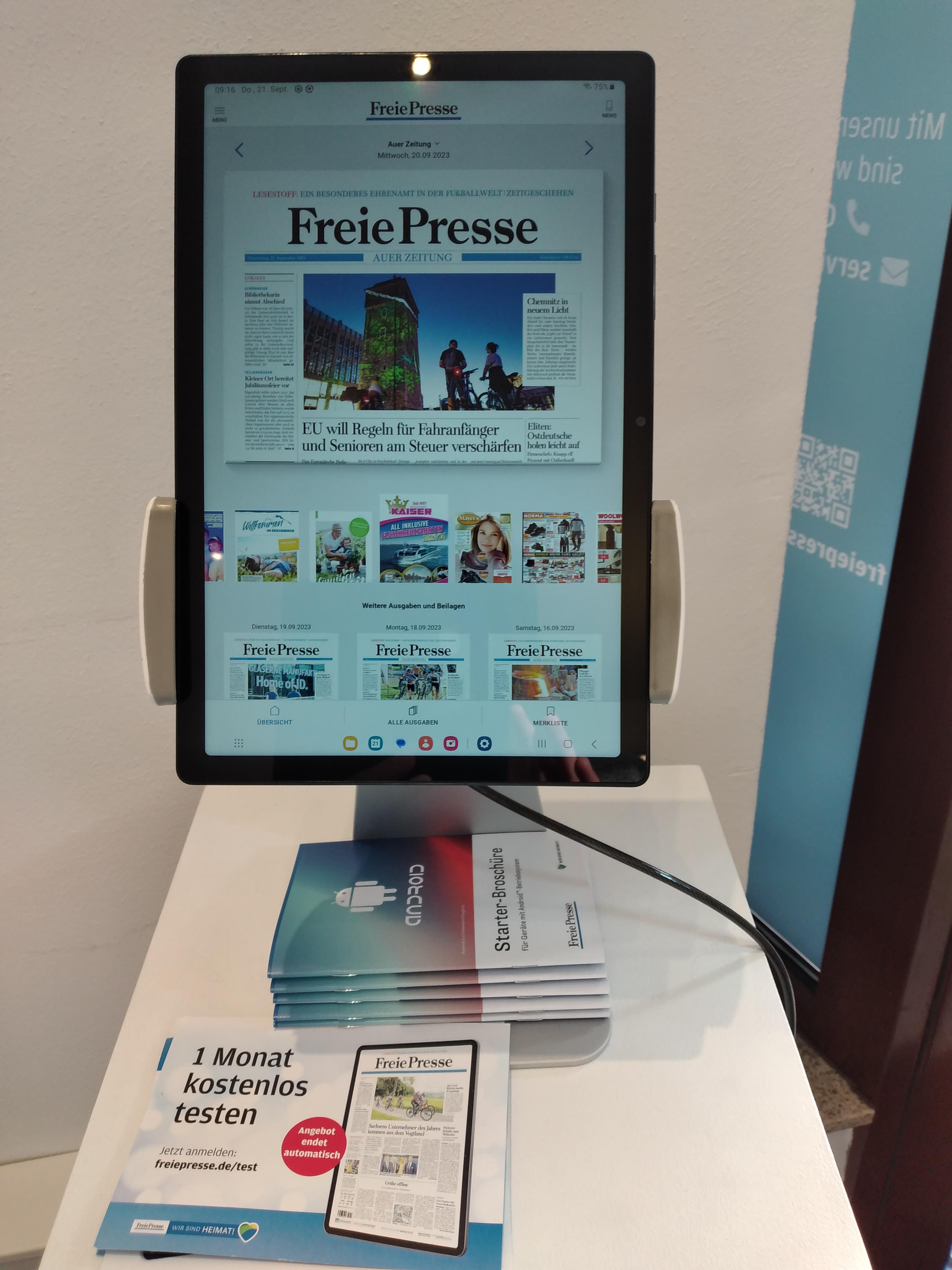 Auf unseren Tablets können Sie Freie Presse digital lesen. Im Shop erhalten Sie eine Beratung zum Digital-Abo. Die Mitarbeiter freuen sich auf Ihren Besuch.