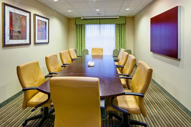 Images Holiday Inn Pearl - Jackson Area by IHG