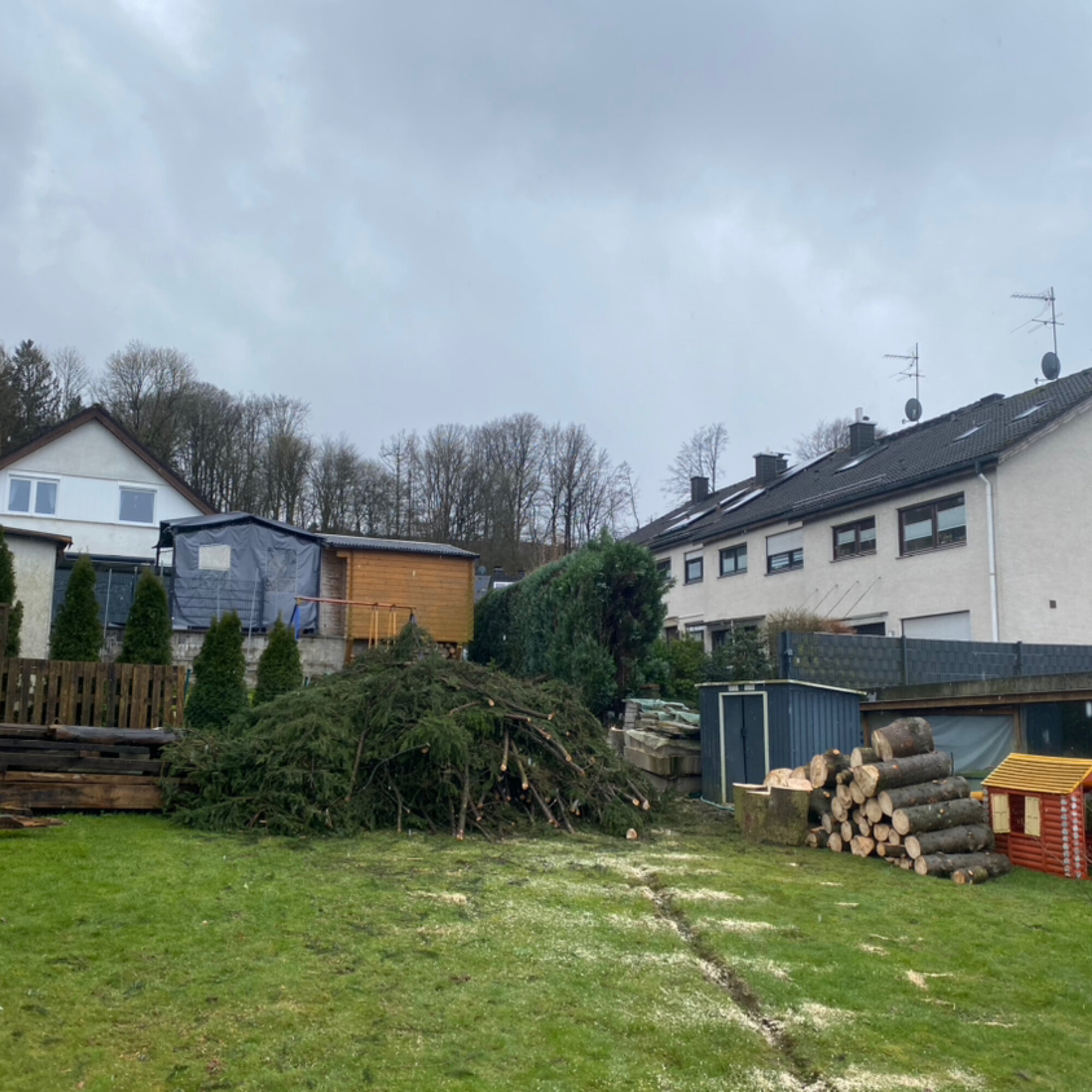 Baumdienst Behan, Im Winkel 22 in Schalksmühle