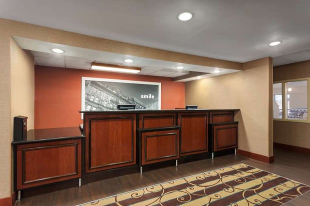Images Hampton Inn Wichita-East