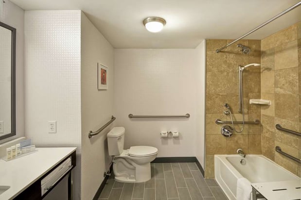 Images Hampton Inn & Suites Columbus-Easton Area