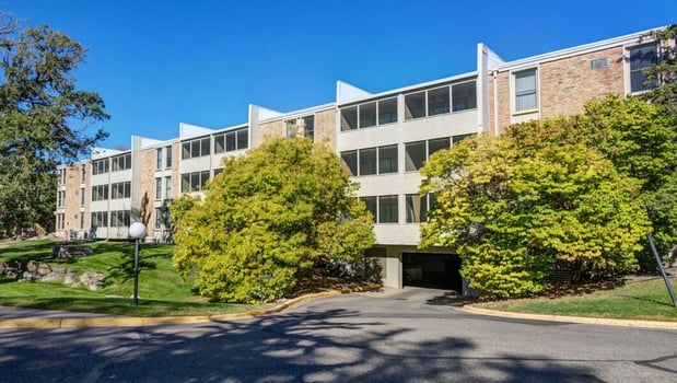 Images Glen at Burnsville