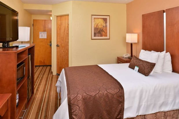 Images Best Western Plus Richmond Airport Hotel