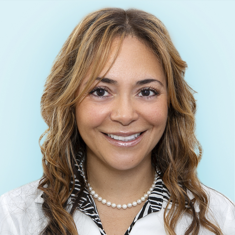 Dr. Ana Luisa Cerna-Helfer, MD - Glen Cove, NY - Pediatrics, Internist/pediatrician