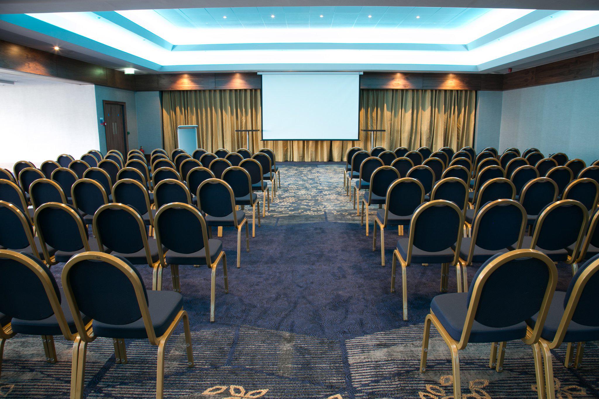 Holiday Inn London - Wembley, an IHG Hotel Wembley 020 8902 8839