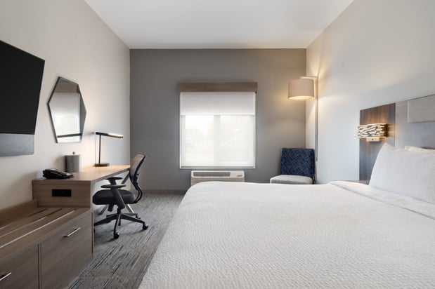 Images Holiday Inn Express & Suites Saginaw by IHG