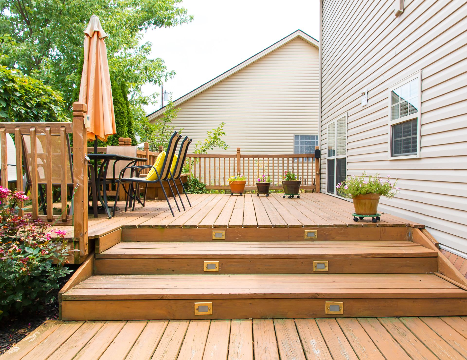 Estate Deck & Fence Inc Image