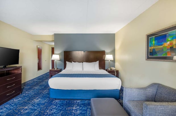Images Best Western Plus Waynesboro Inn & Suites Conference Center