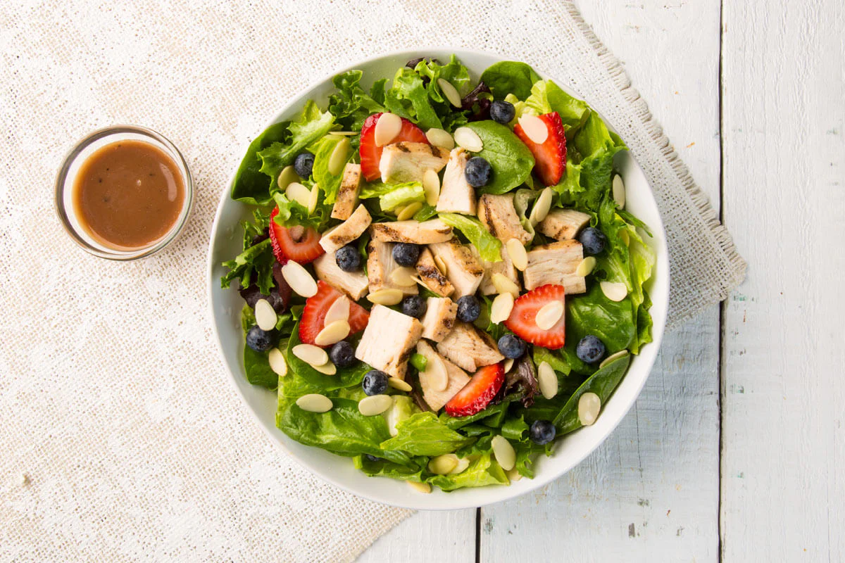 Berry Chicken Almond - Green Salads