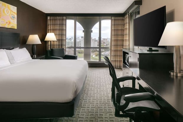 Images DoubleTree by Hilton Hotel Dallas - Market Center