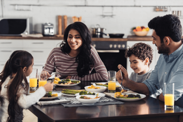 Images Candice Lyons at Comparion Insurance Agency