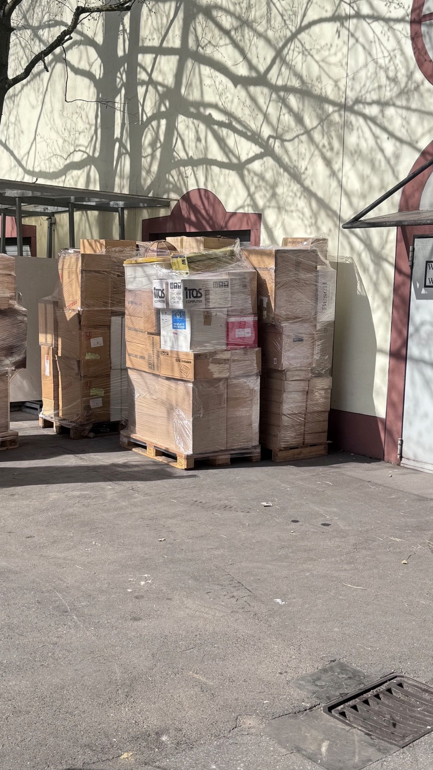 Rheinland Logistik / Umzugsunternehmen Düsseldorf  …