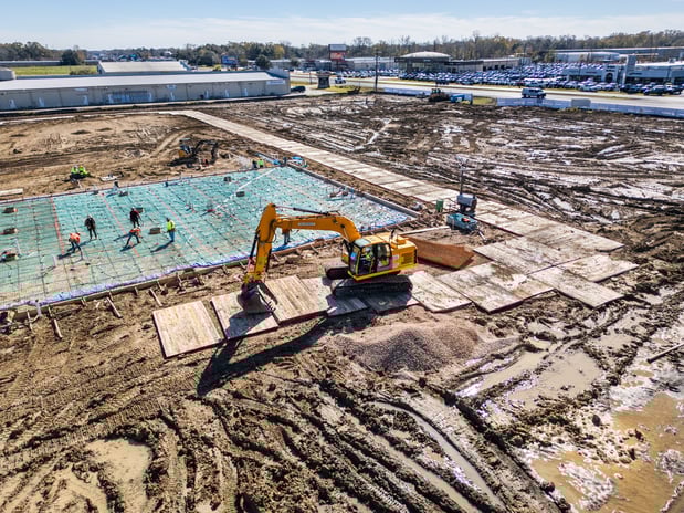 Images United Rentals - Ground Protection Matting