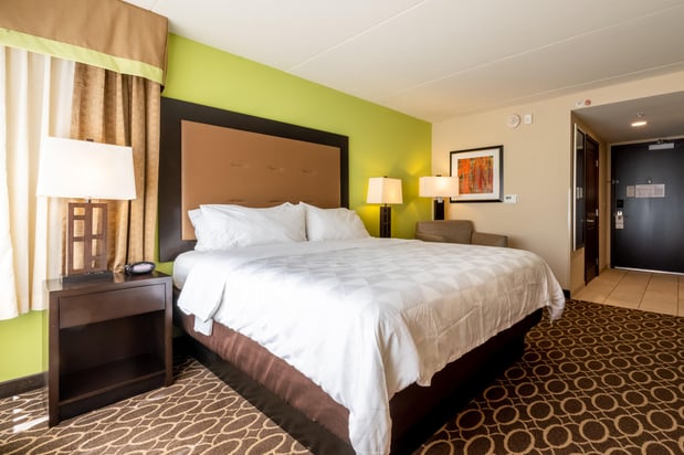 Images Holiday Inn Murfreesboro by IHG
