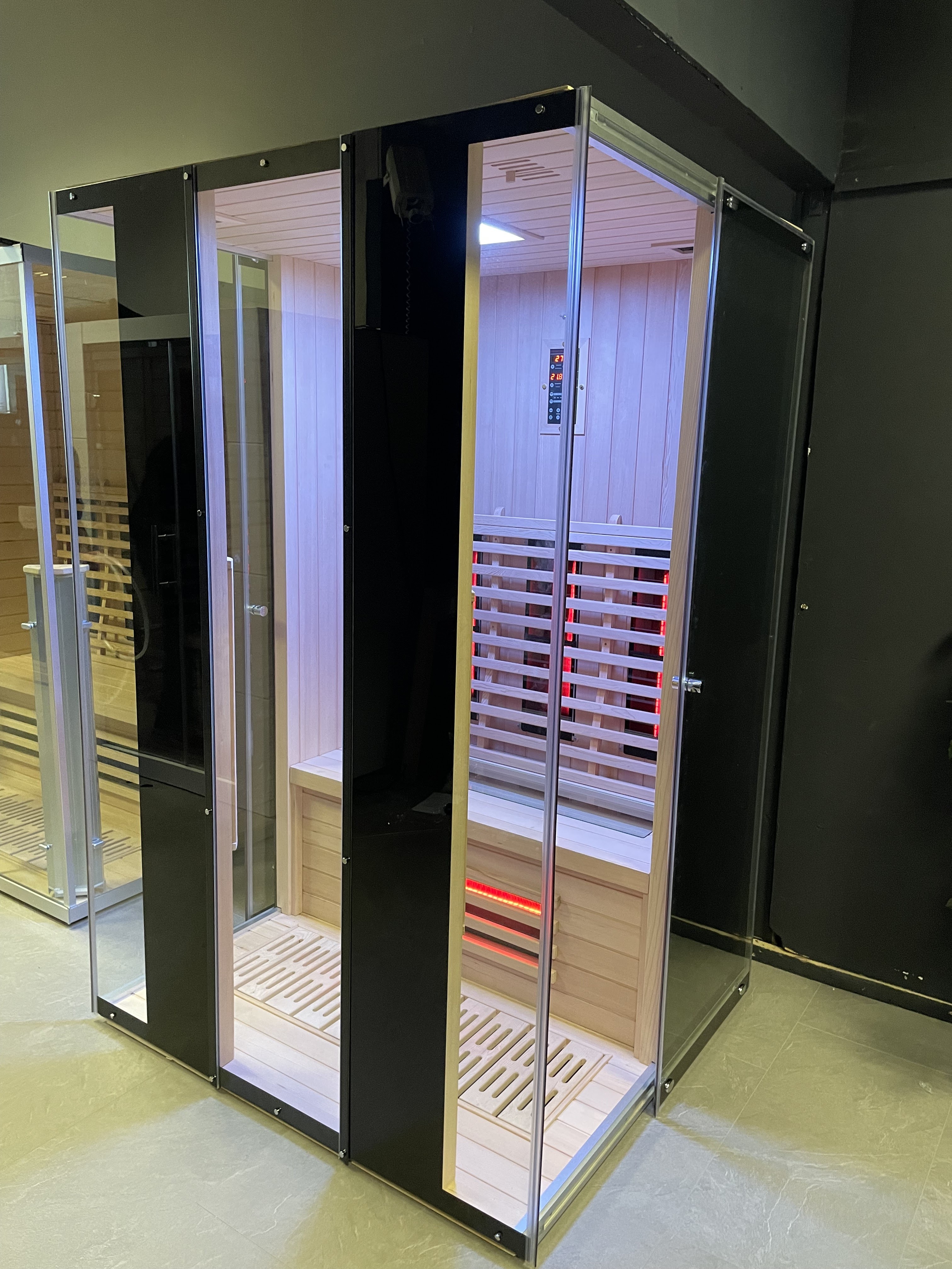 V-INFINITY Whirlpools, Zieglerstraße 6 in Hövelhof