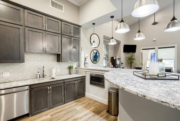 Images Urban Oaks at Conroe