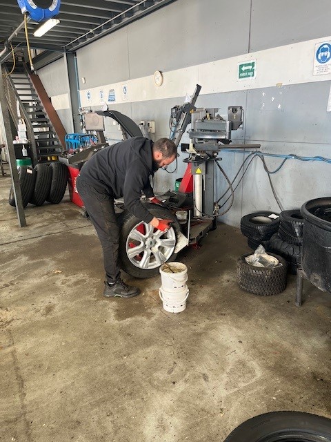 Images Bridgestone Select Tyre & Auto Kidman Park