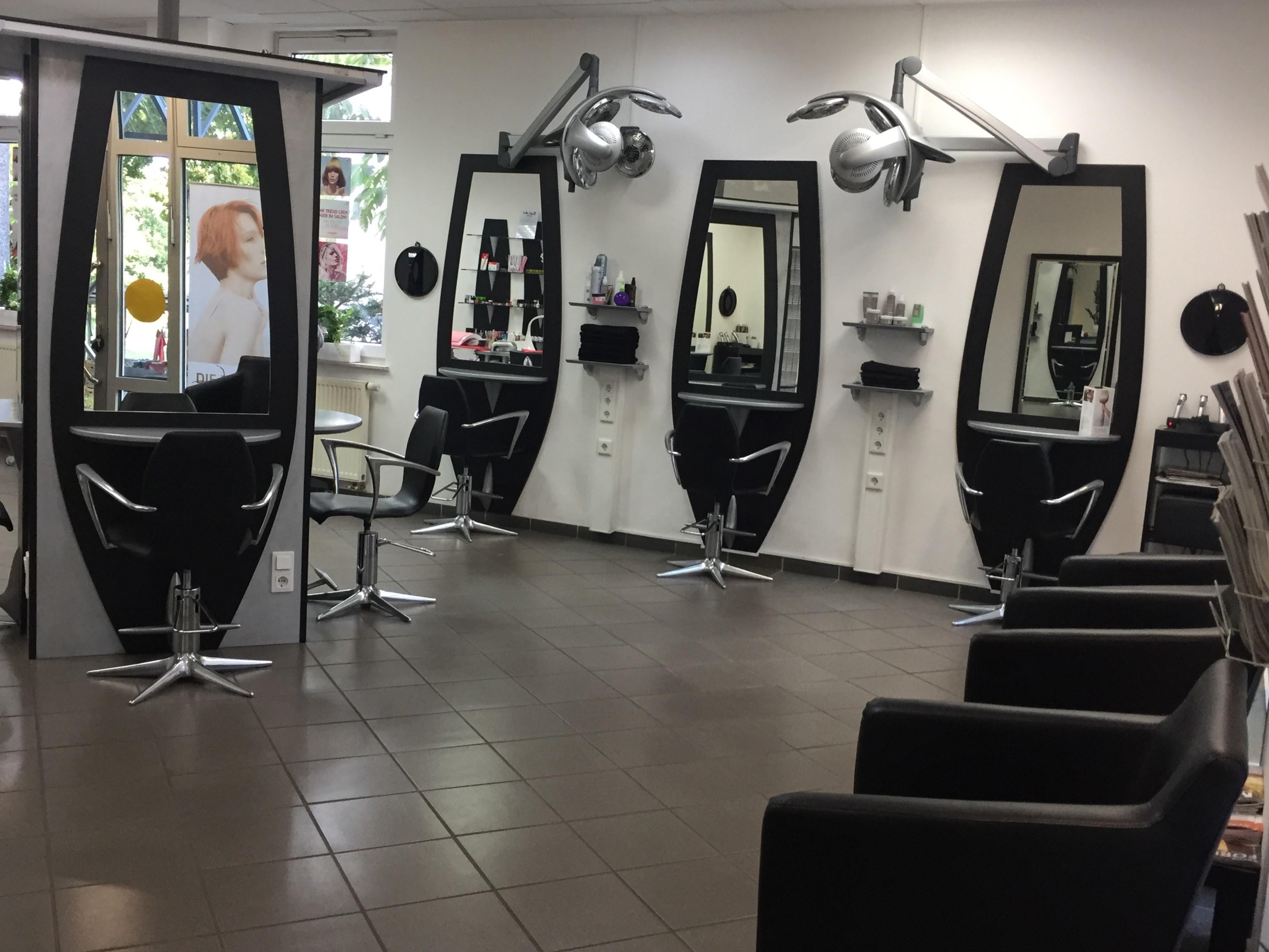 Le - Friseur und Nagelstudio, Reichowplatz 19 in Bielefeld