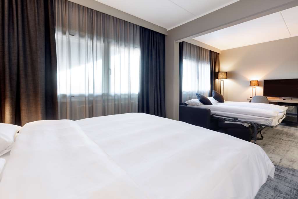 Images Park Inn by Radisson Oslo Airport Hotel West